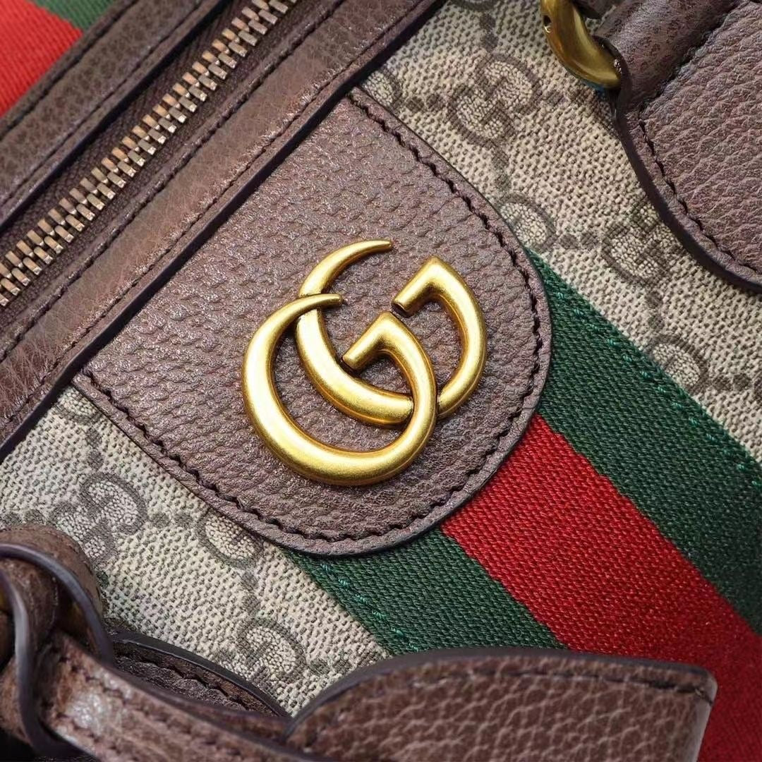 GC443 Gc Savoy Medium Duffle Bag/ 16.5"W x 10.6"H x 10.5"D