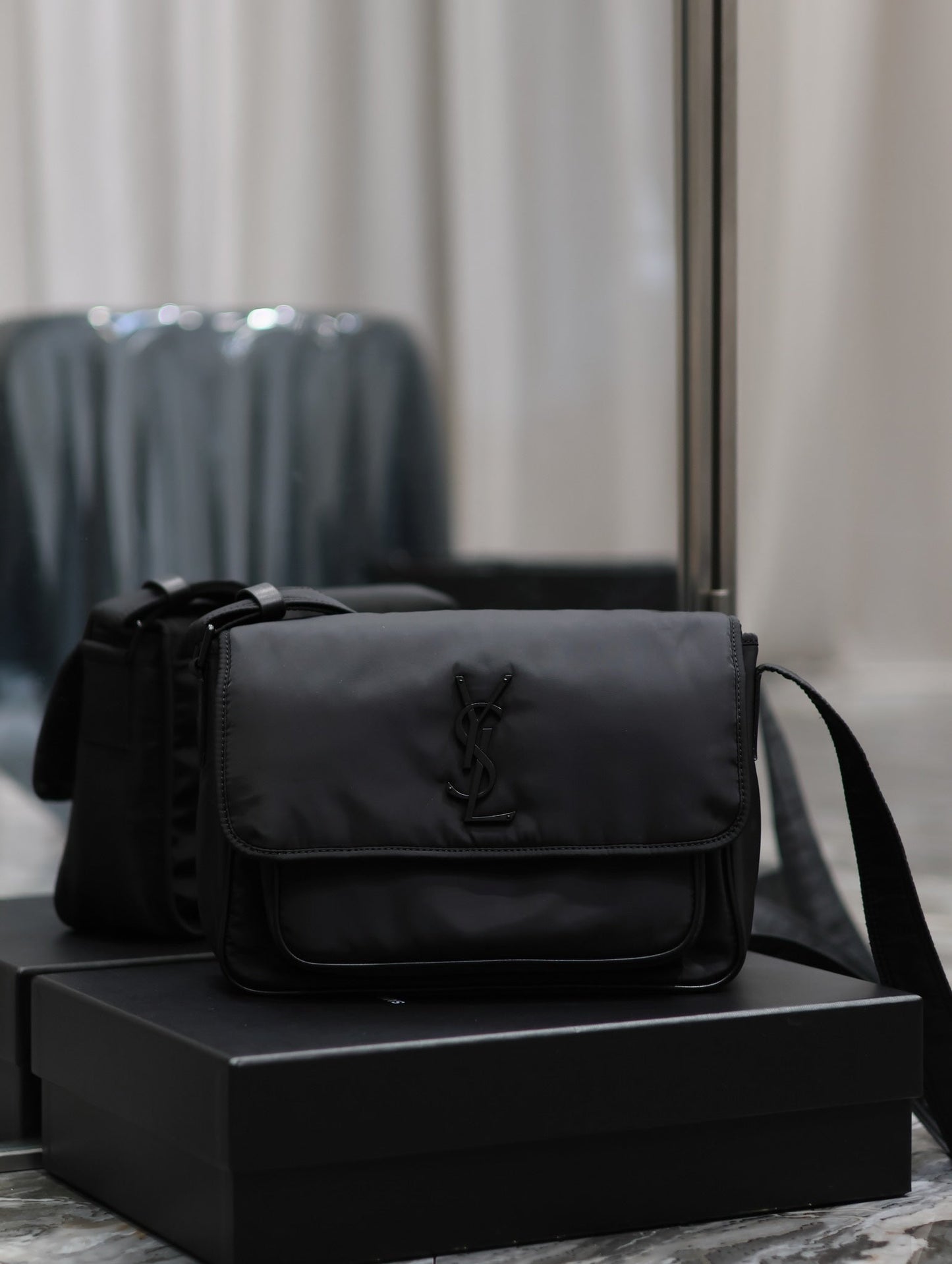 Saint Laurent Niki Camera Shoulder Bag 28×20×8.5cm