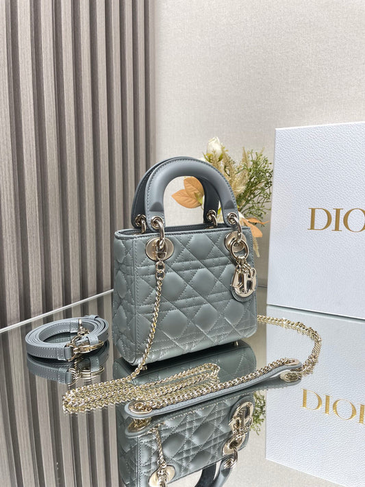 Miss Dior Lady Medium Grey HandBag M6010, 17*15*7cm