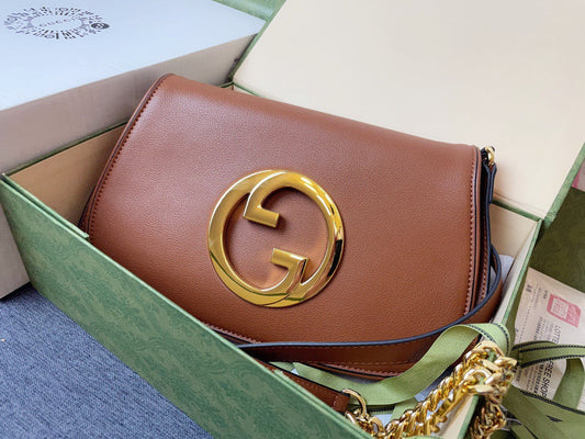 GC491 Blondie Shoulder Bag / 11"W x 6.3"H x 1.6"D