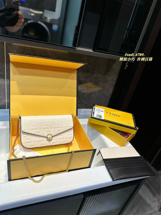 Fen Canvas new arrival chain bag size; 21*3*12 cm