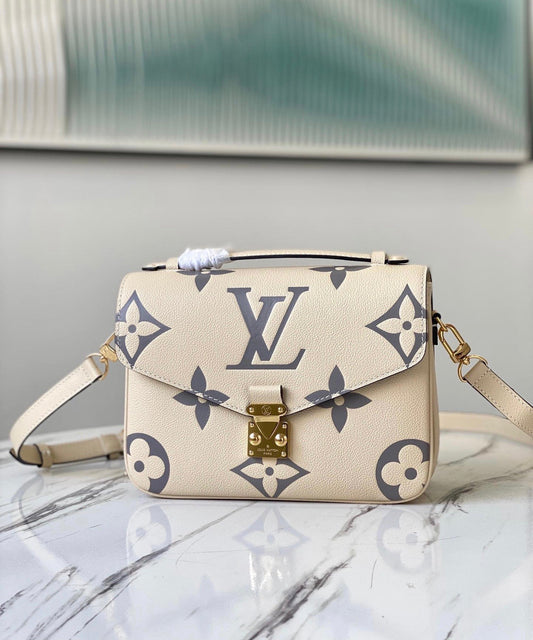Pochette Metis