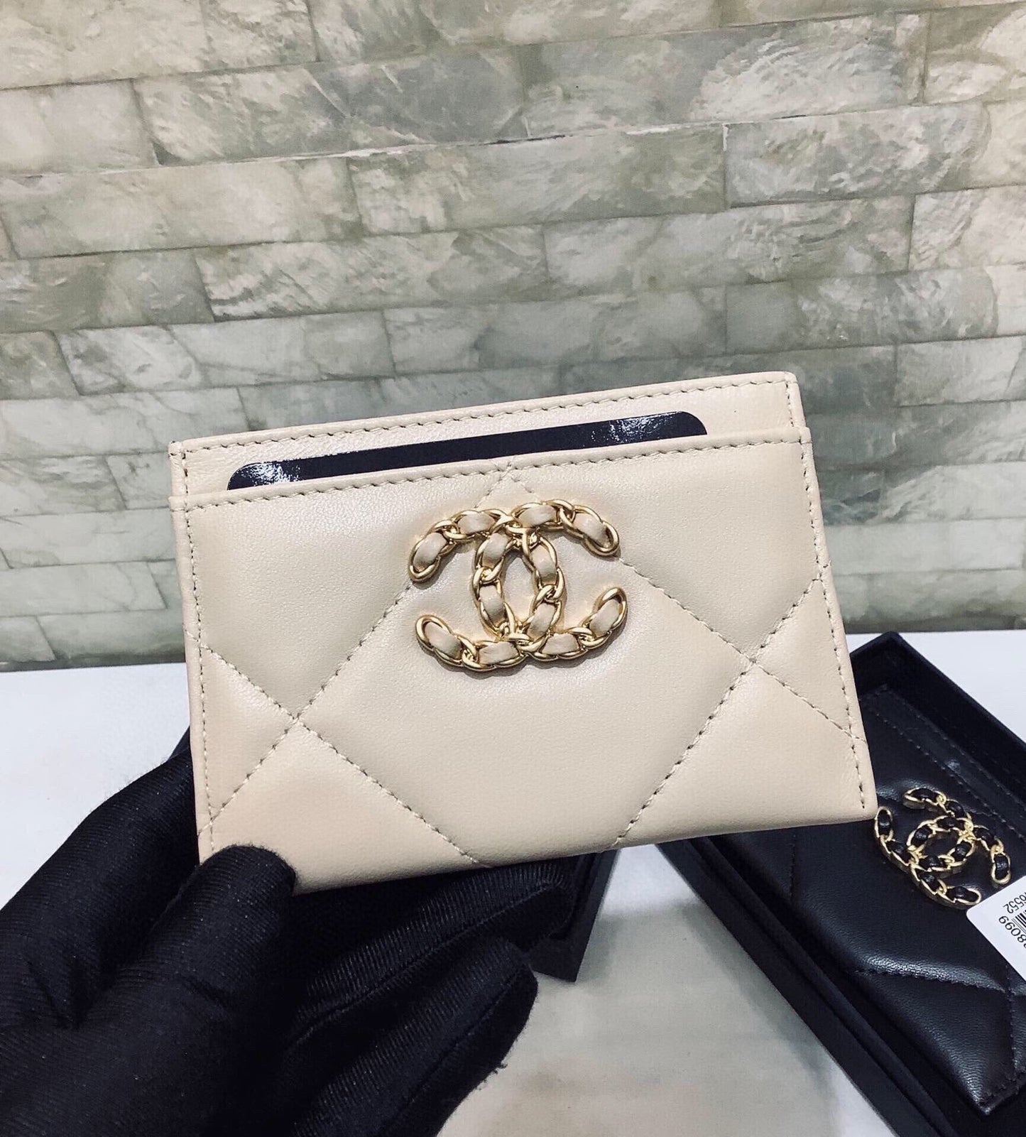 cc CO-CO 19 Card Holder Wallet 11cm/4.3in Gold Toned Hardware For Women Beige