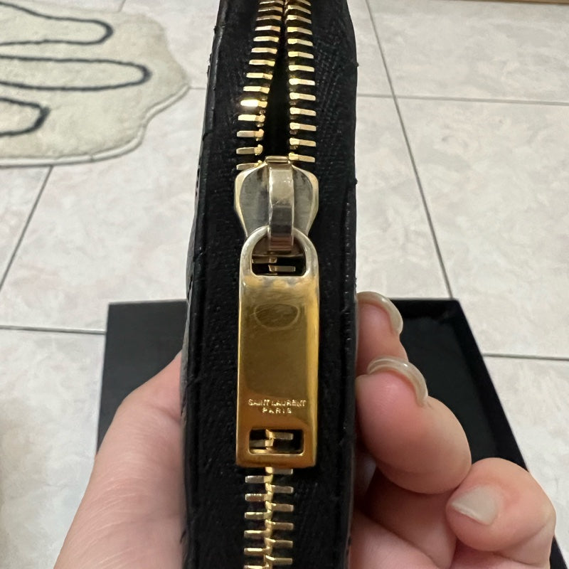 Y MONOGRAM wallet