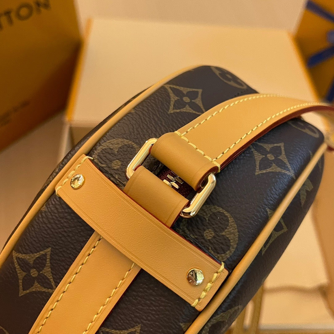 Louis Vuitton Phone Box Bag 11x18x4cm