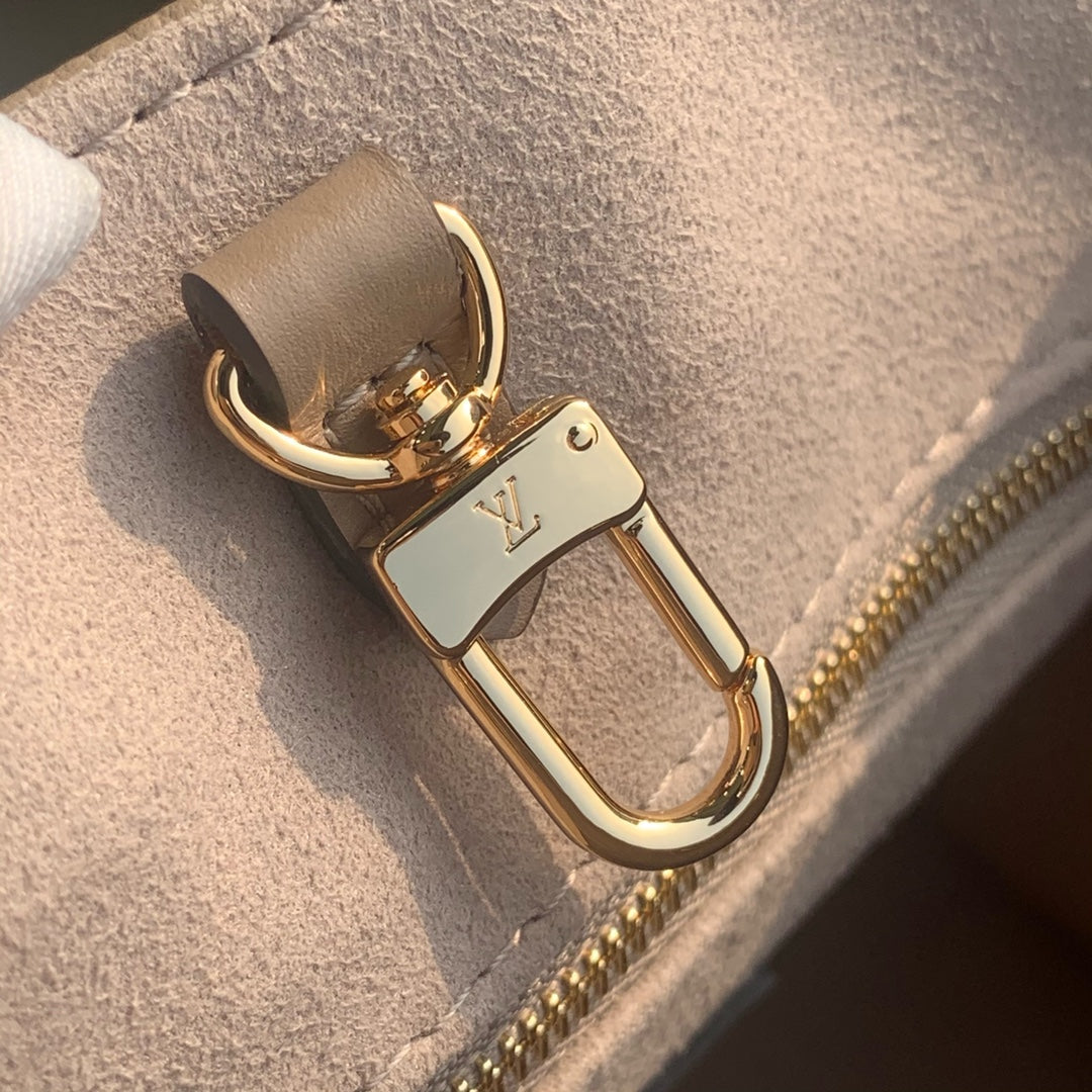Louis Vuitton On The Go 25 см M45660