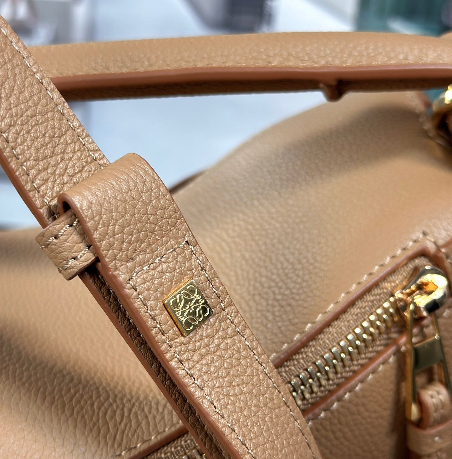 LOEWE Jonathan Anderson Puzzle Edge Crossbody Bag, 24*10.5*16cm