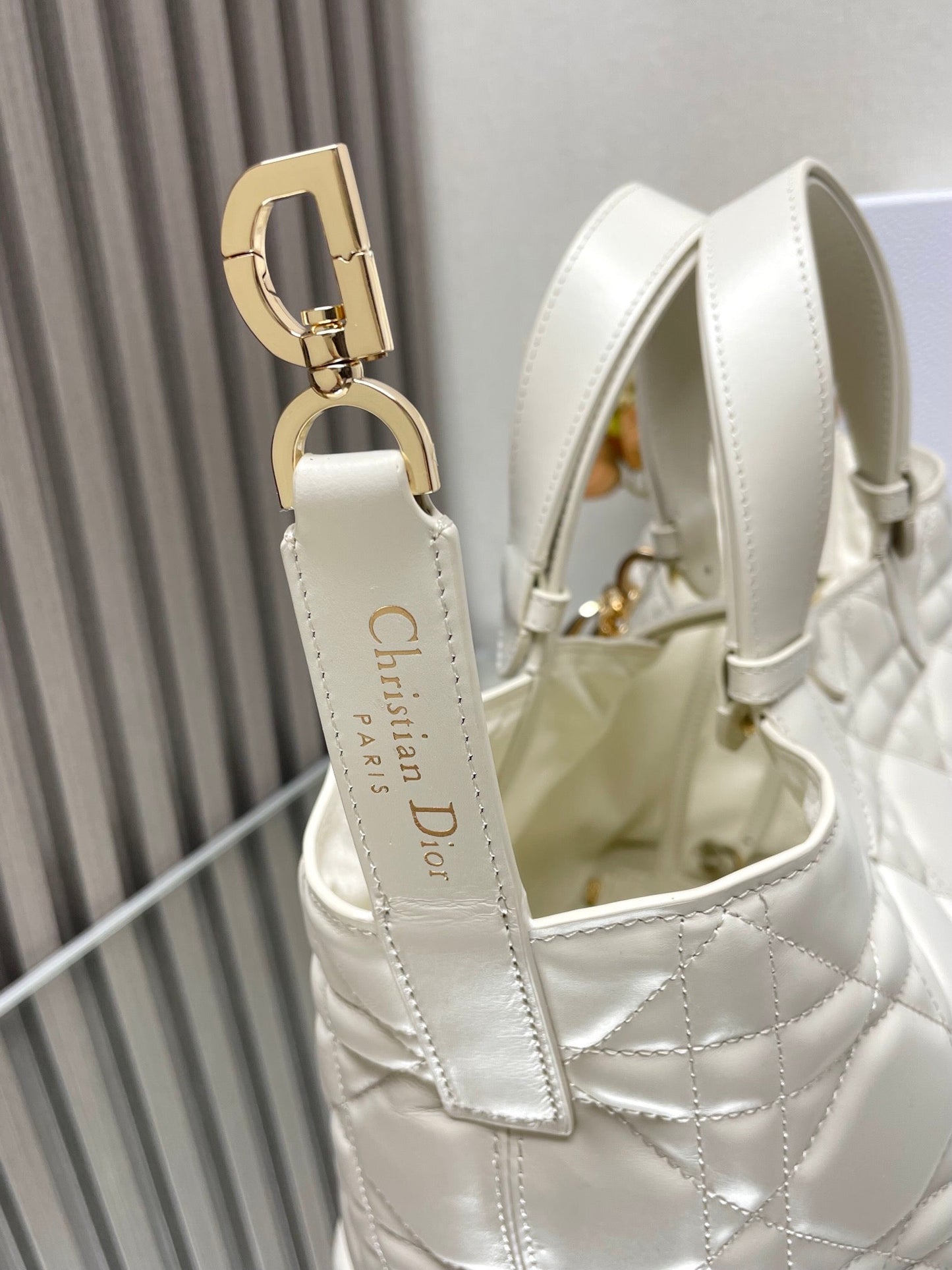 Dior Toujours Bag White 28.5x19x21.5cm