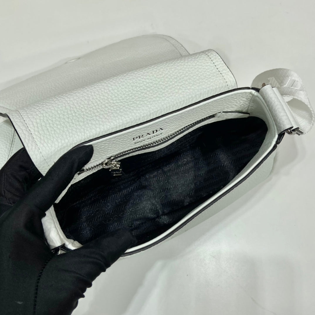 Pra Shoulder Bag White For Women, Women's Bags 8.6in/22cm