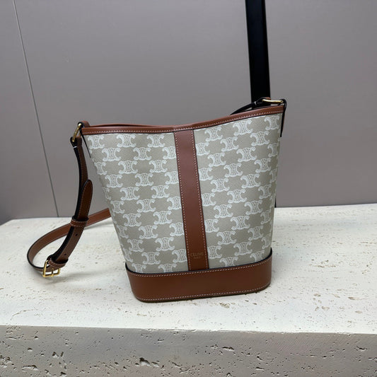 Celine CanvasTriomphe Totebag, 18 X 22 X 13CM