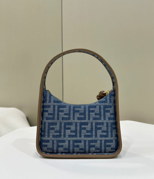 Essence Bag