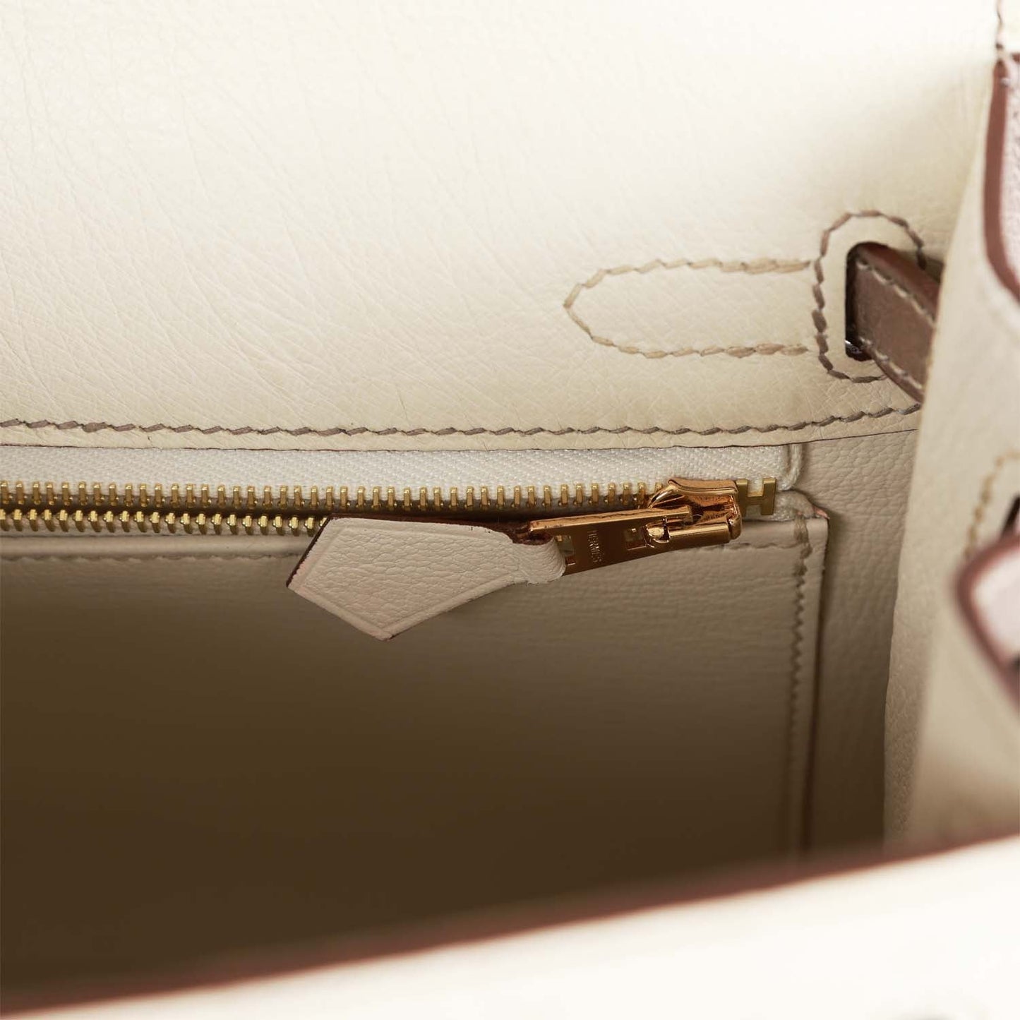 H Special Order (HSS) Kelly Sellier 25 Beton and Gris Asphalte Ostrich Gold Hardware