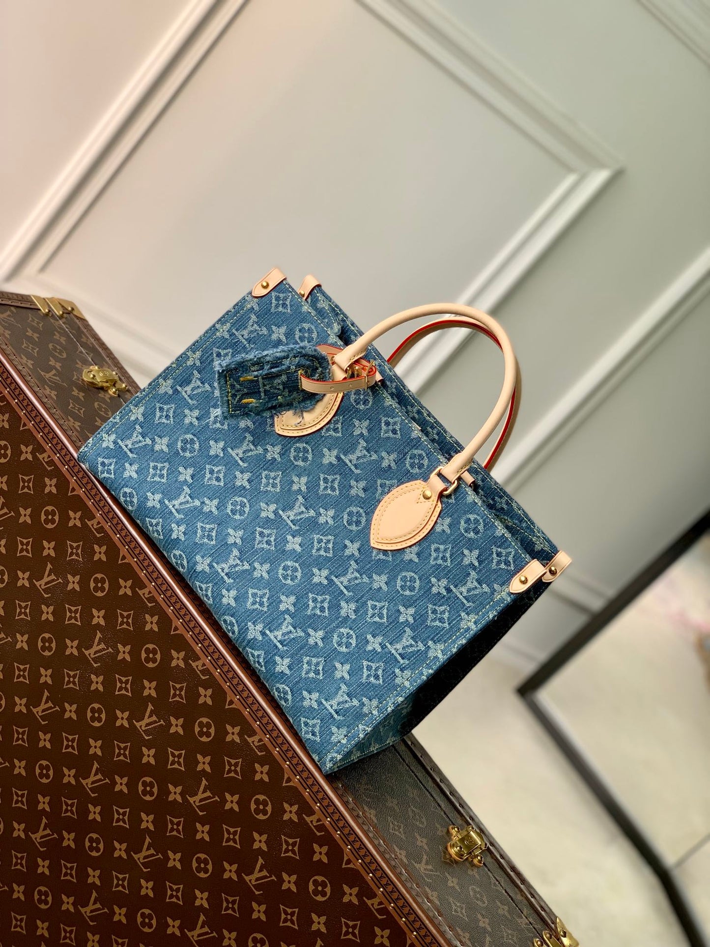 Louis Vuitton M46871 Onthego MM Denim blau Jeans Bag 35x27x14cm