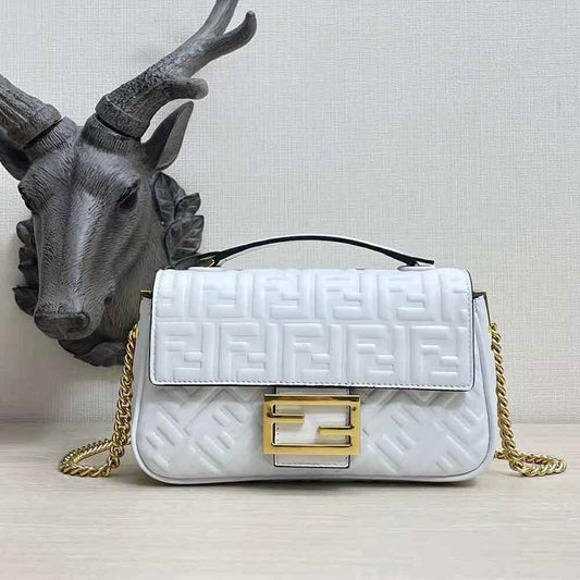 Baguette Chain Midi Light gray leather bag