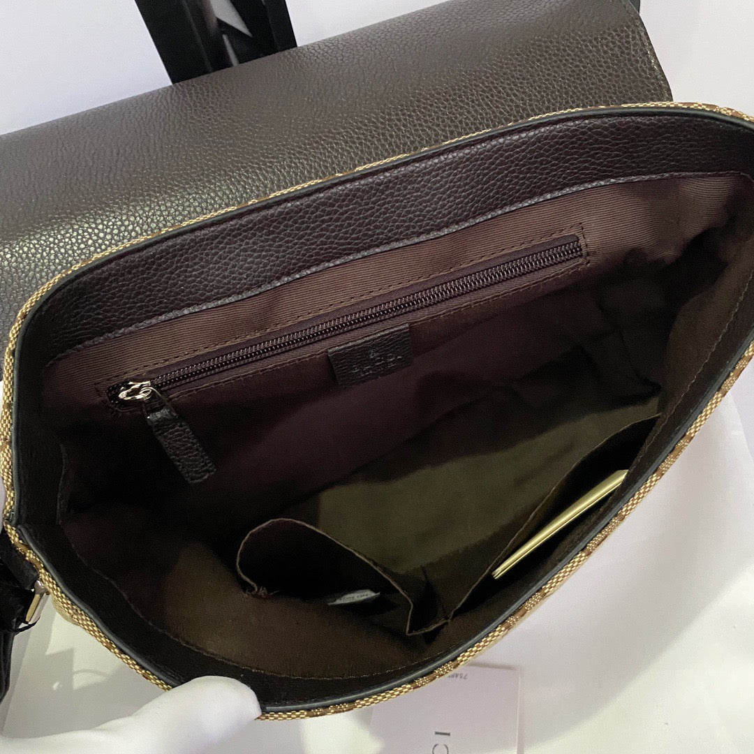 GC388  11x7.9x3.5inch