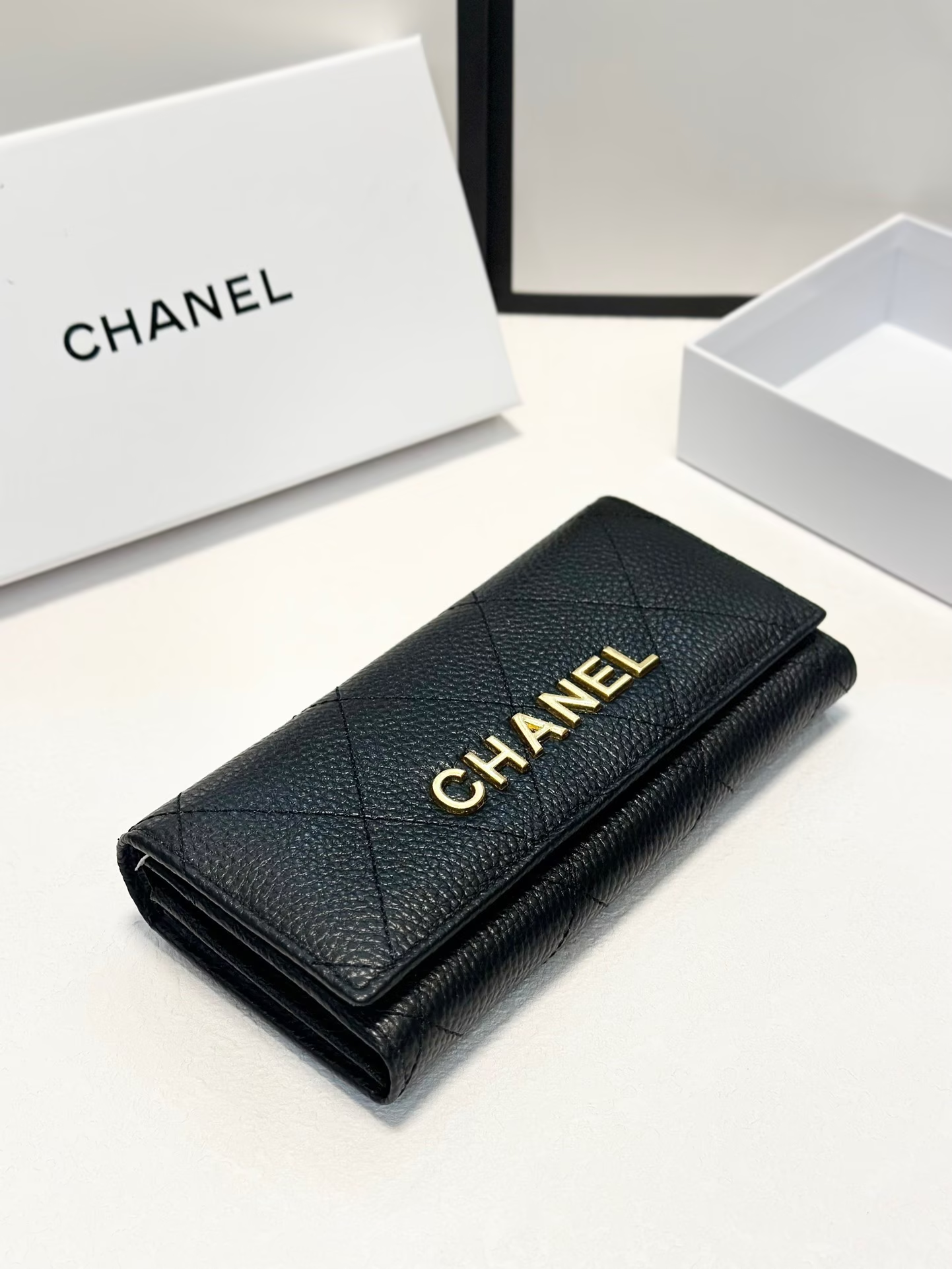 Cc new arrival leather wallet 002 size: 19*10 cm