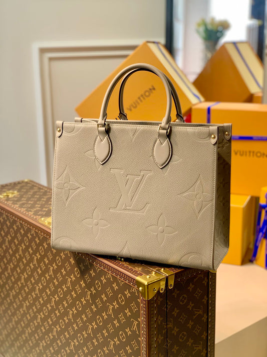 Louis Vuitton OnTheGo MM Tourterelle Empreinte M45607
