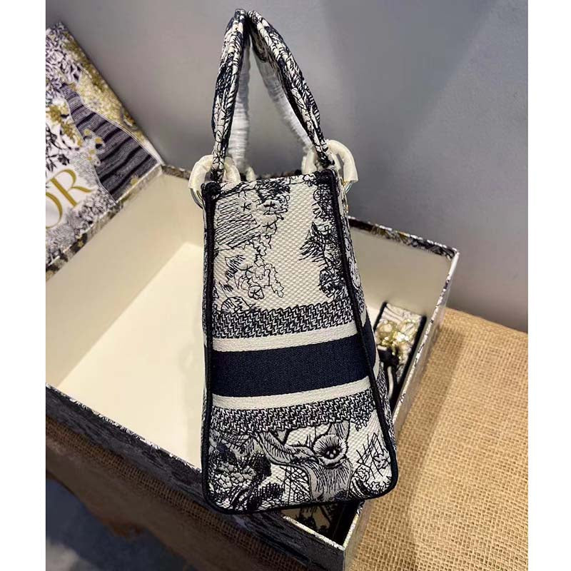 CD Women CD Medium Lady D-Lite Bag Blue Toile De Jouy Embroidery