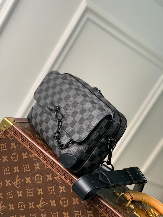 Louis Vuitton M46795 Steamer Bag 24x17x5cm Black