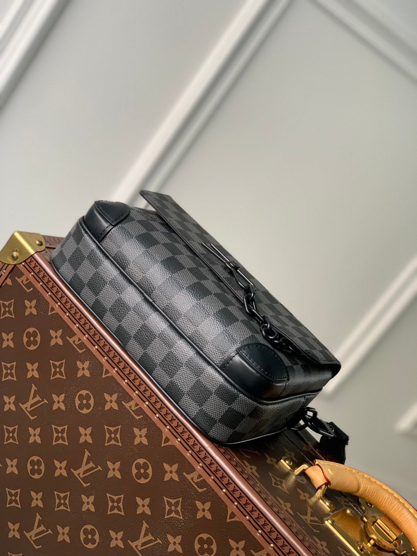 Louis Vuitton M46795 Steamer Bag 24x17x5cm Black