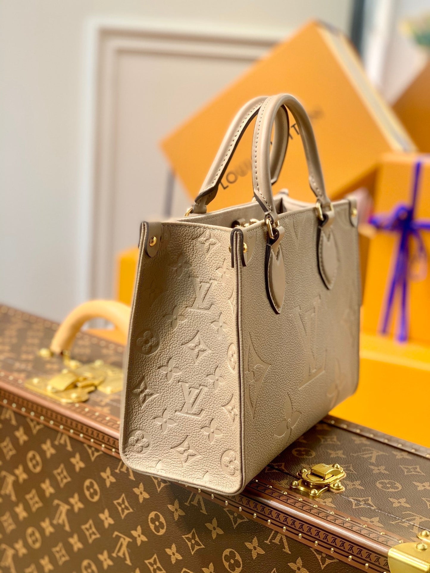 Louis Vuitton On The Go 25 см M45660