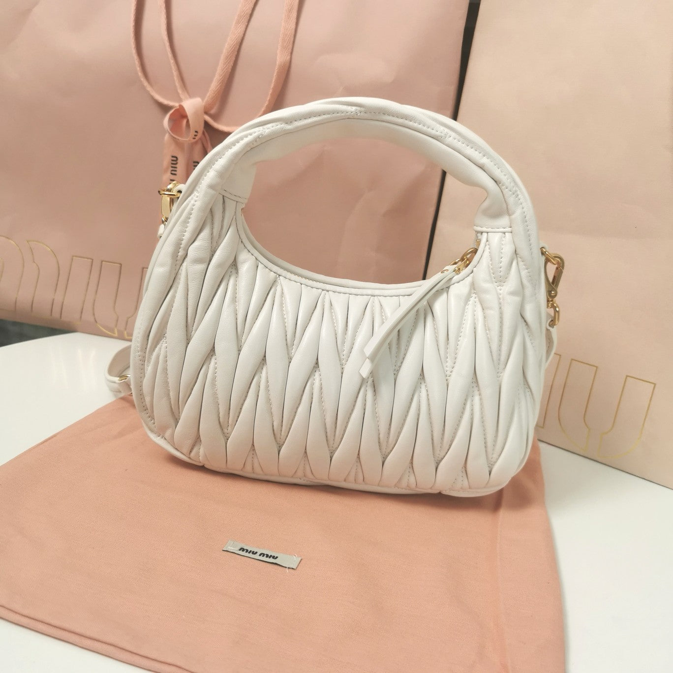 MiuMiu Wander Matelasse Handbag Purse 5BC125 White, 20 X 17 X 6 CM