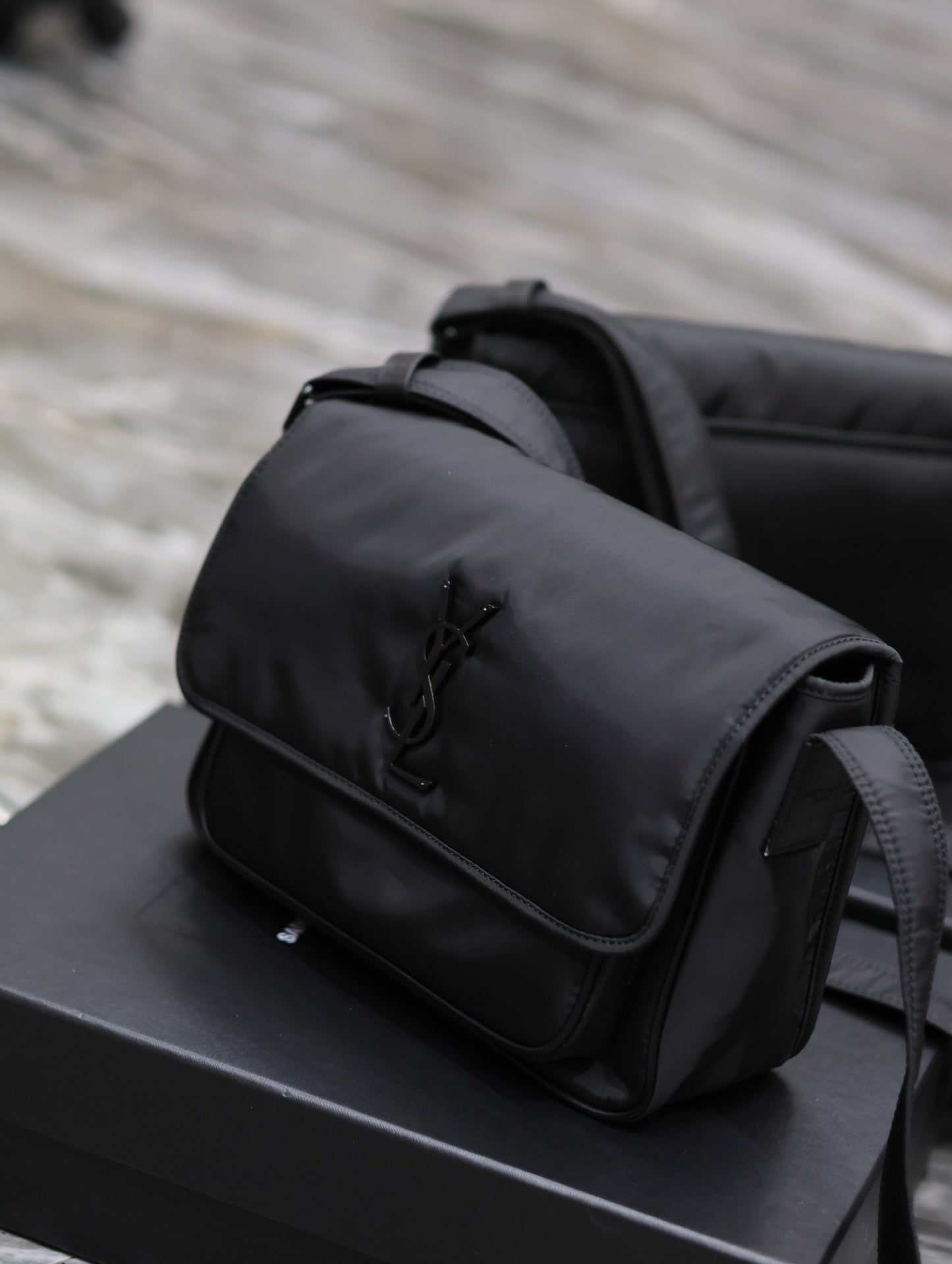 Saint Laurent Niki Camera Shoulder Bag 28×20×8.5cm