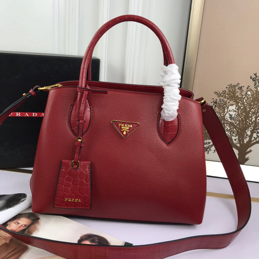 Pra new arrival bag 66153  size: 30*24*14 cm