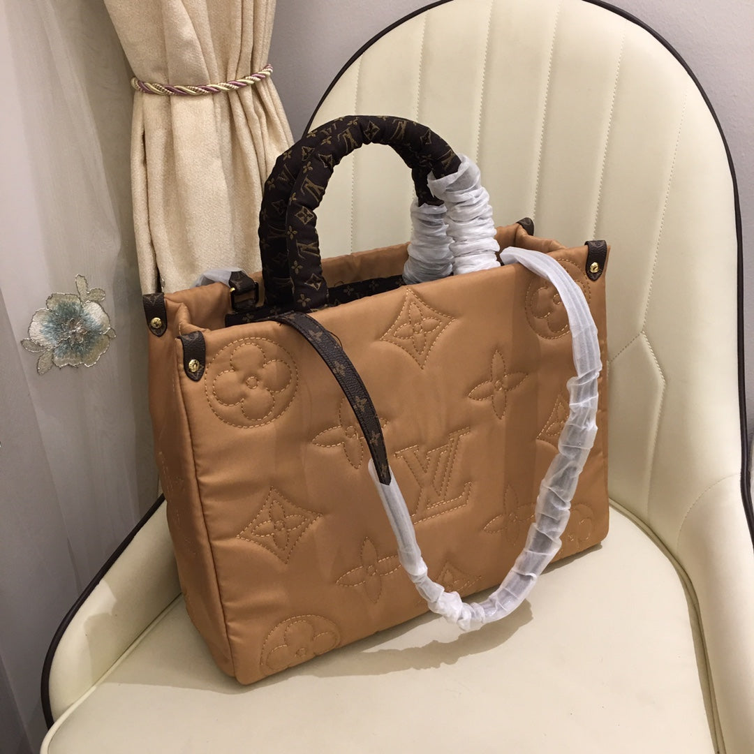 Louis new arrival winter onthego bag