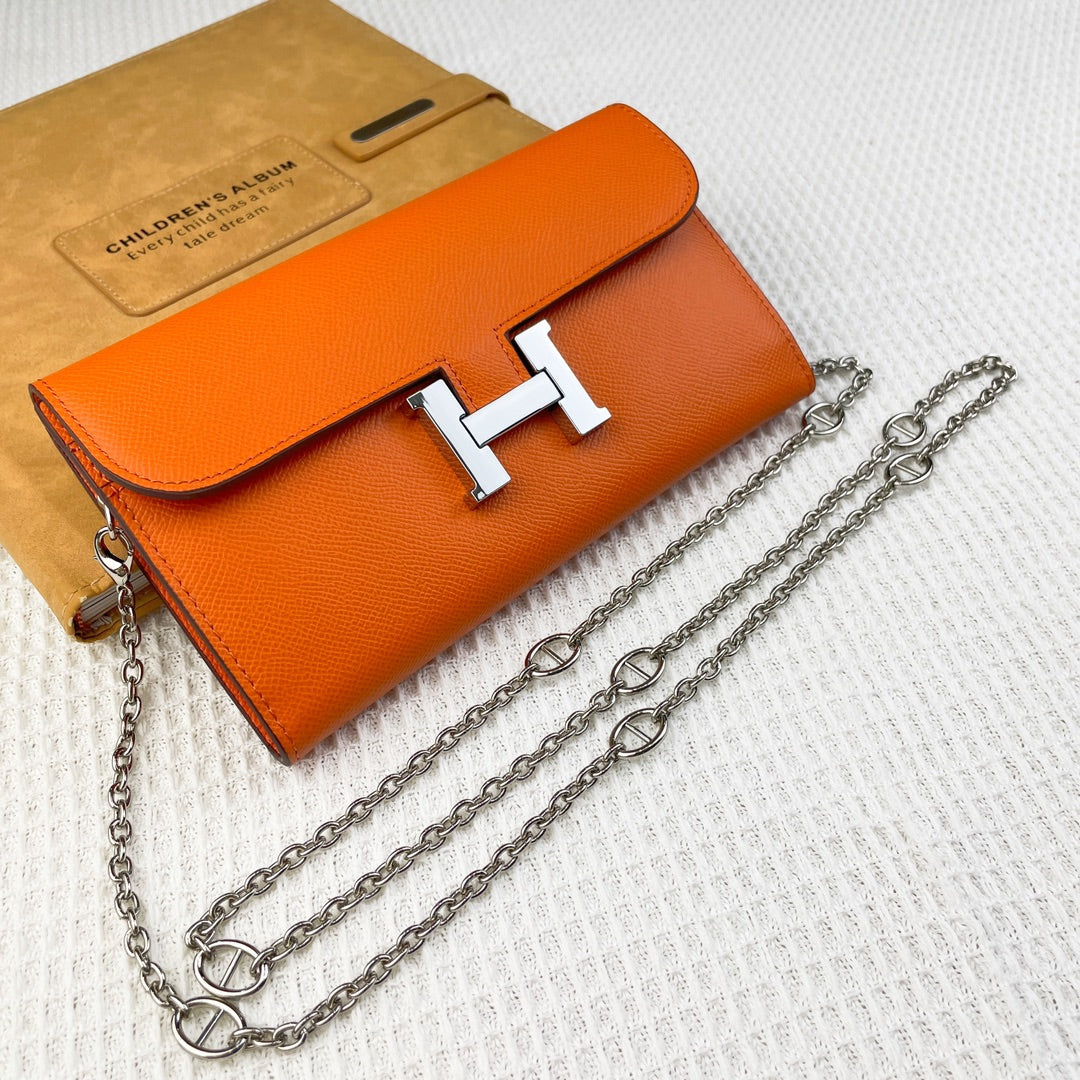 H Constance empson leather bag size:22*11cm
