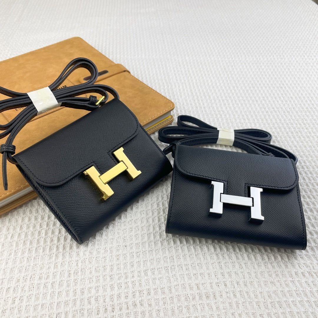 H Constance empson leather bag size:13*11.8cm