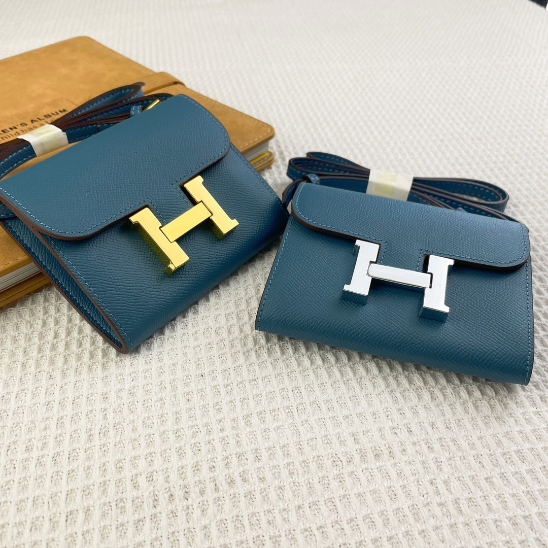 H Constance empson leather bag size:13*11.8cm