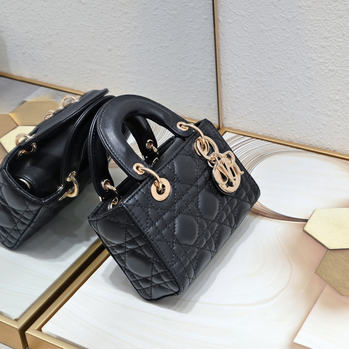 D new arrival D-Joy tote lady bag size；16*5.5*10 cm