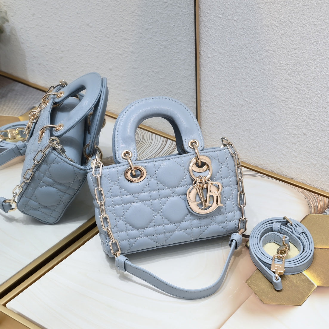 D new arrival D-Joy tote lady bag size；16*5.5*10 cm