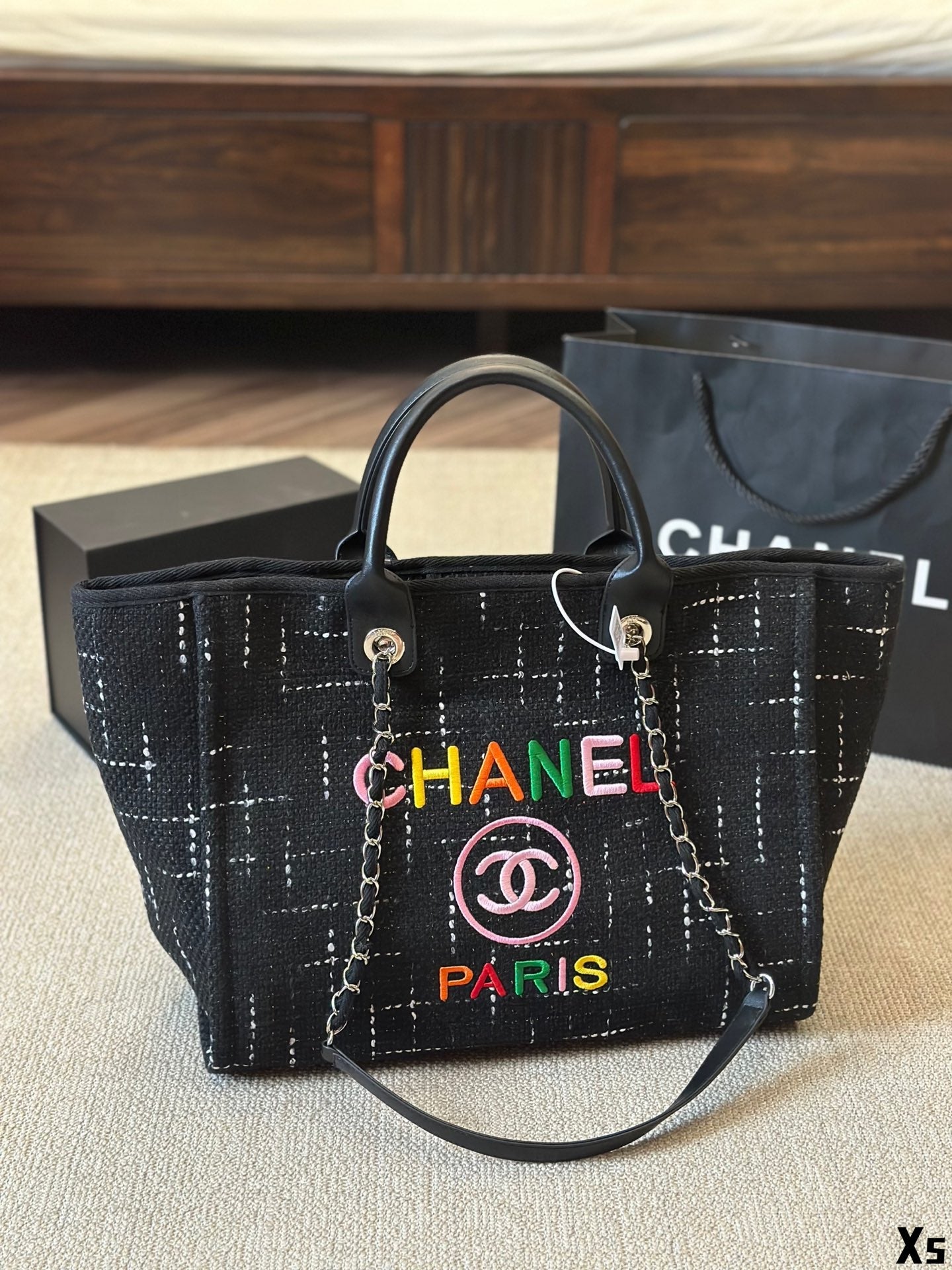 cc new arrival tote bag size : 37*32 cm