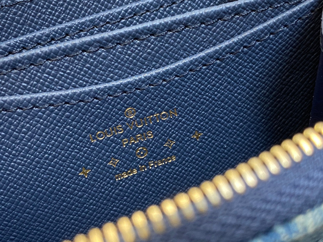 Louis new arrival Zippy Monogram denim wallet size: 11*8.5*2cm