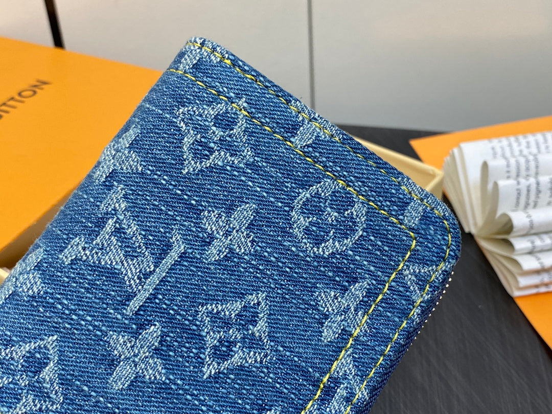 Louis new arrival Zippy Monogram denim wallet size: 11*8.5*2cm