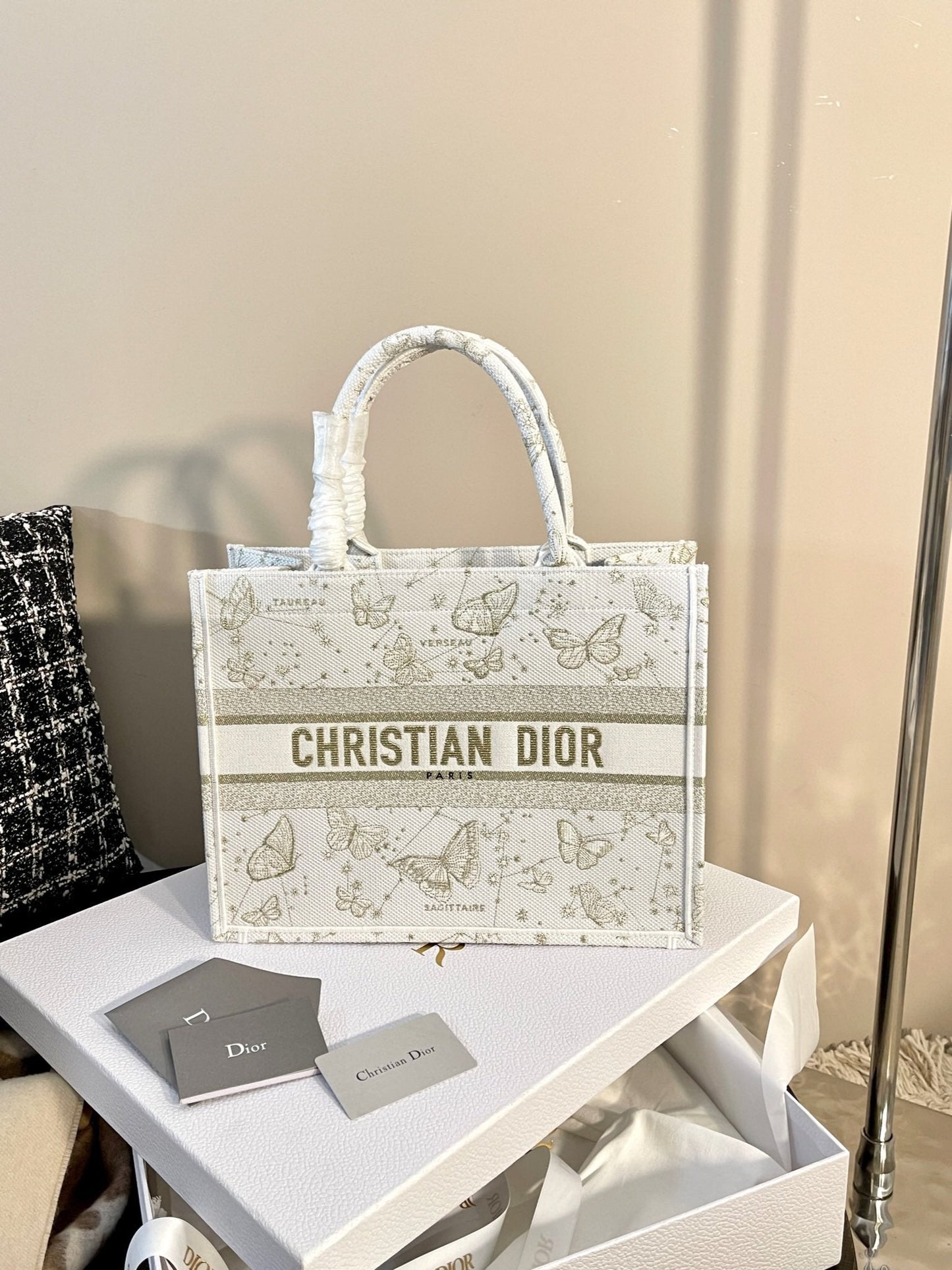 D book tote bag butterfly size: 36×27×16cm