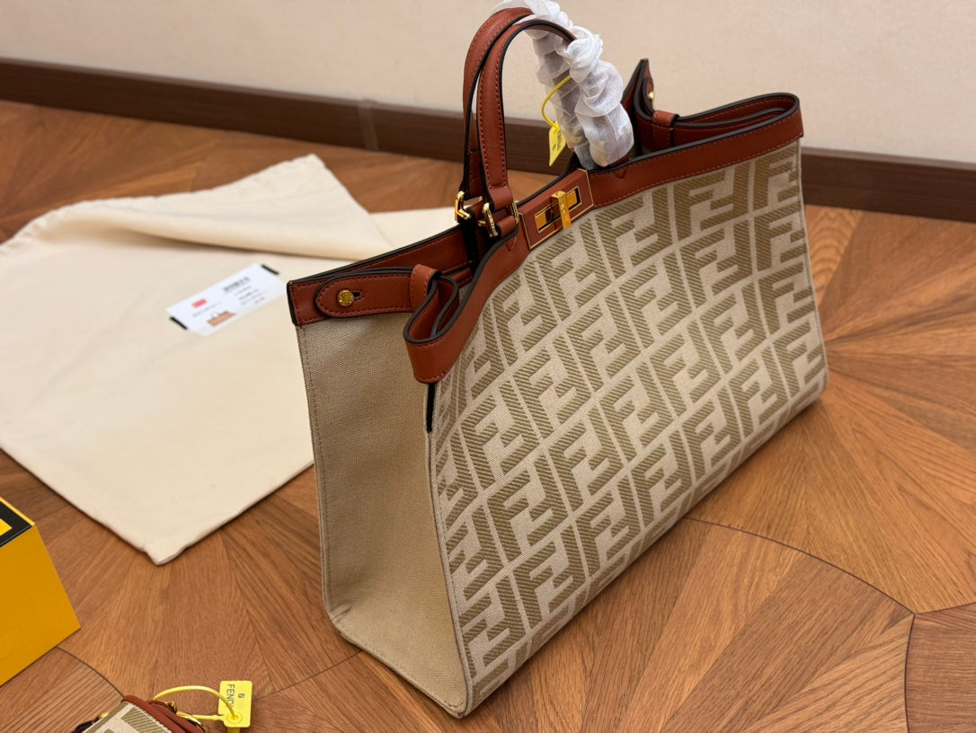 Fen peekabo tote bag size :41*29 cm