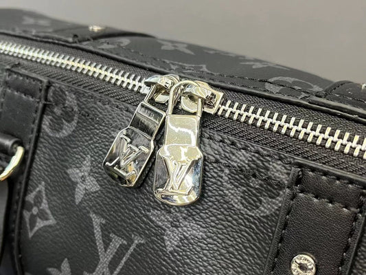 Louis CITY KEEPALL men and women bag size : 17 x 27 cm