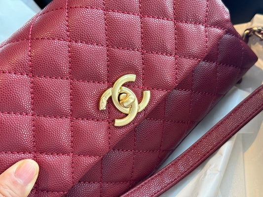 CC coco handle caviar leather size : 23*13cm