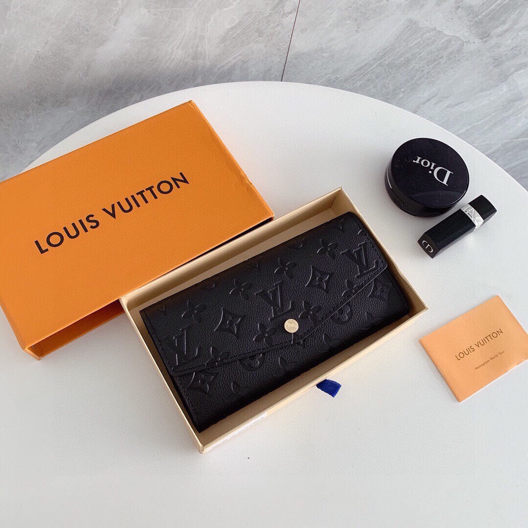 Louis new arrival wallet size;19x10 cm