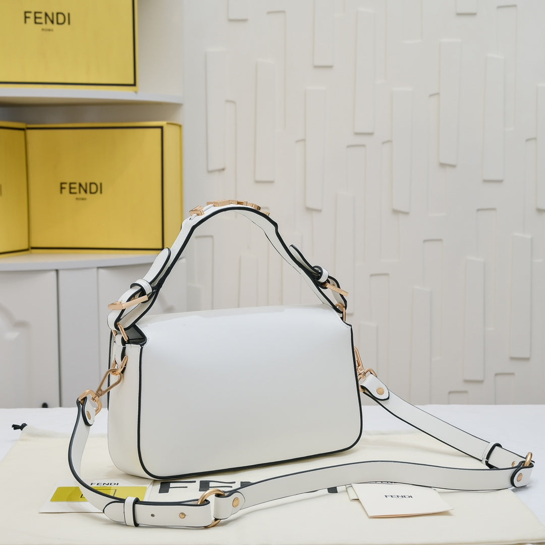 Fen new arrival BAGUETTE bag size: 27*15*6