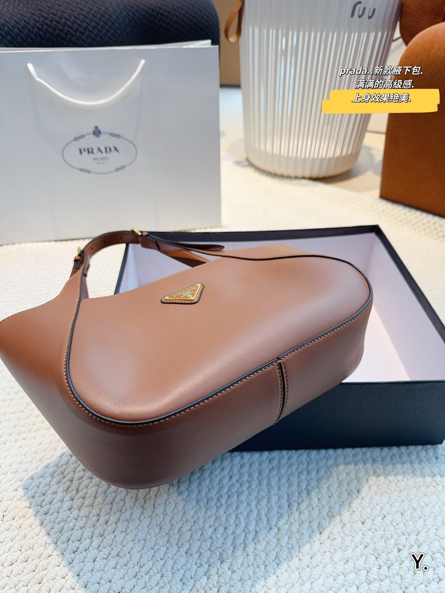Pra new arrival hobo bag size: 27*7*19cm