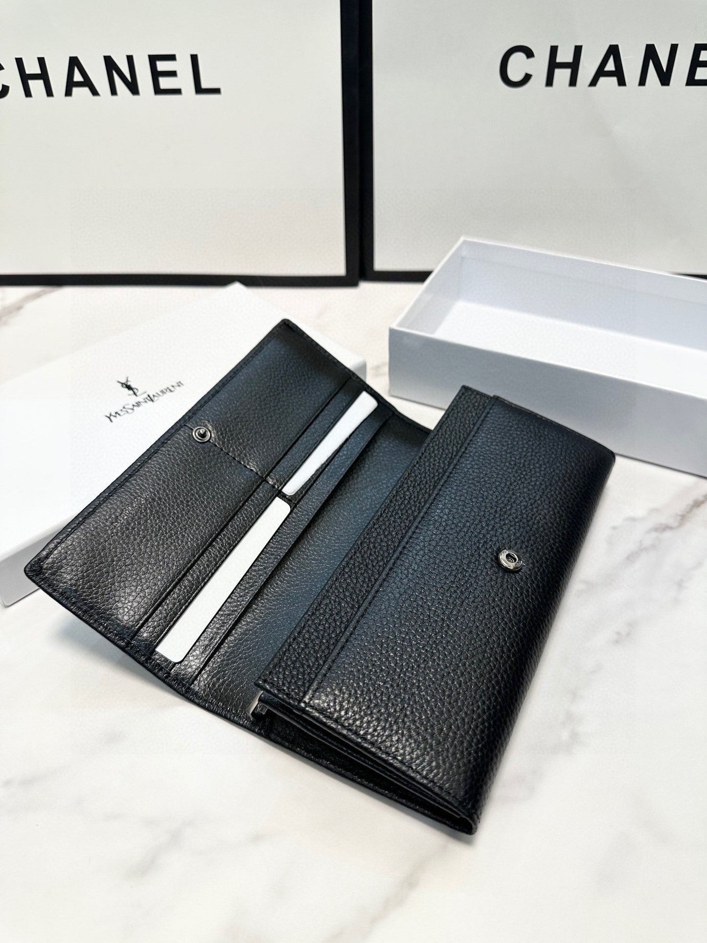 Y new arrival wallet size:  19x10 cm