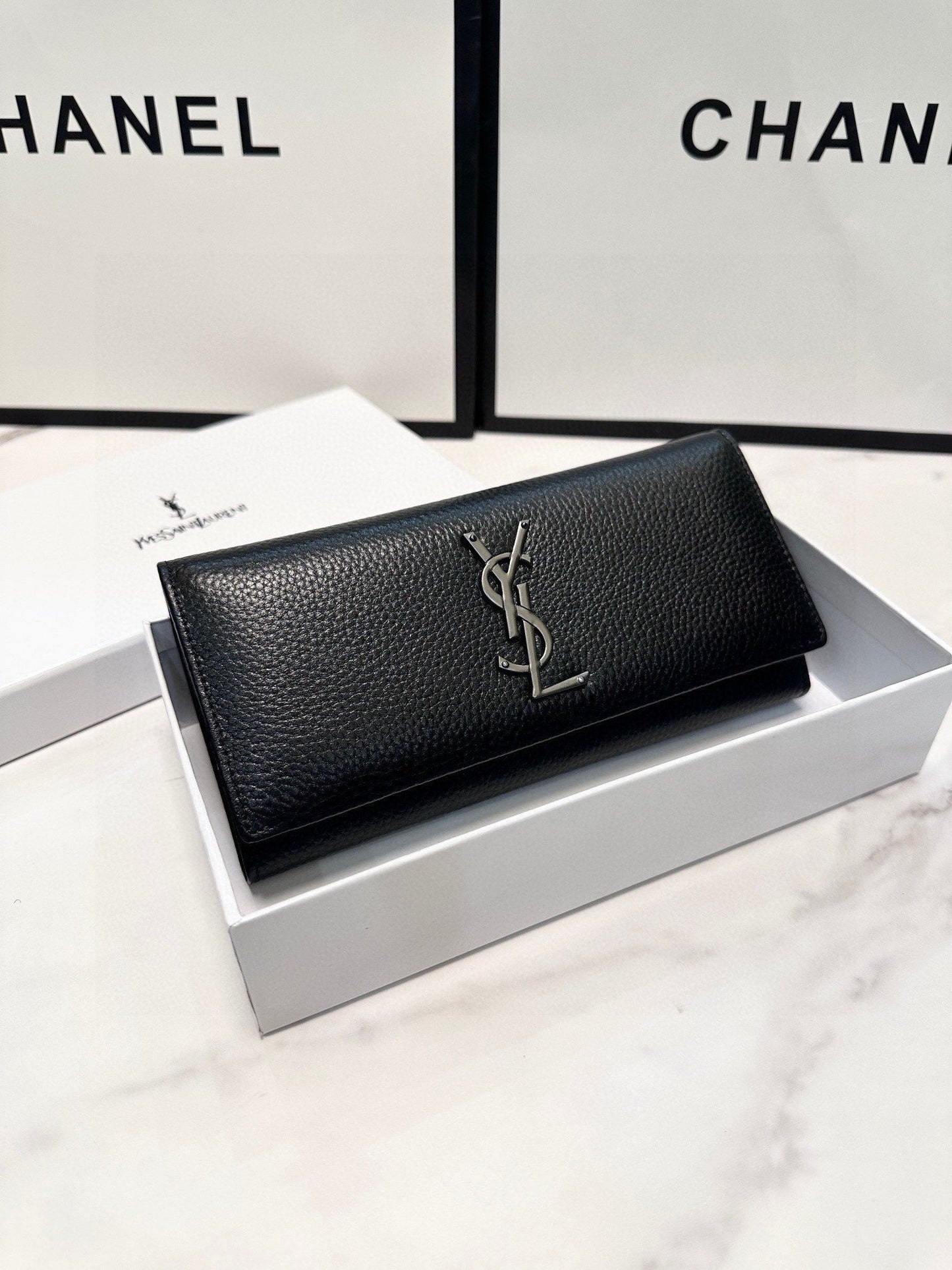 Y new arrival wallet size:  19x10 cm