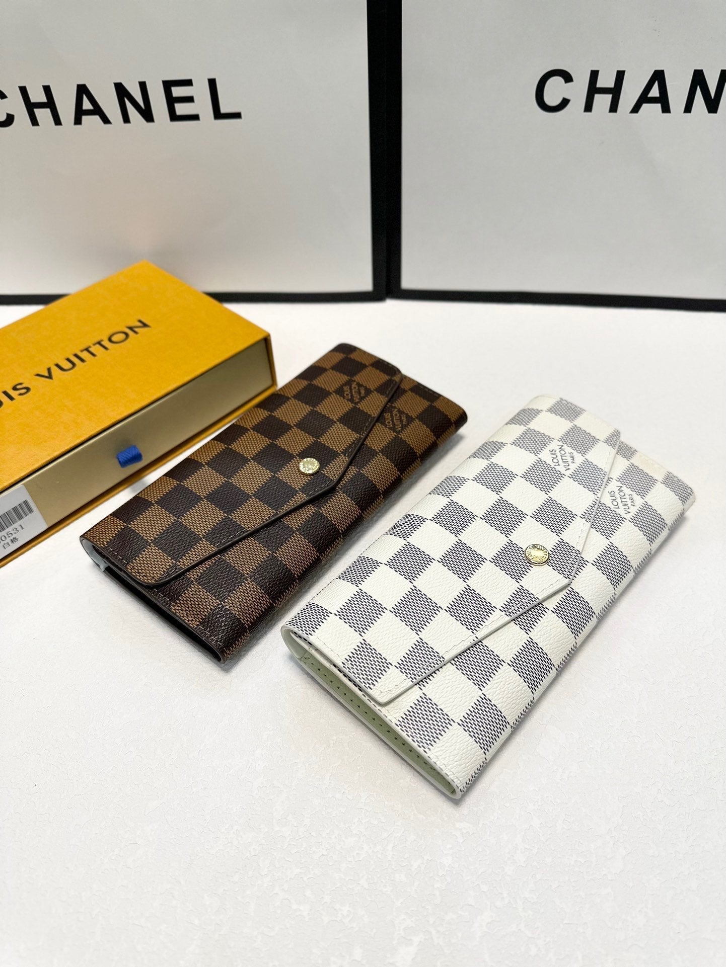 Louis new arrival wallet size: 19x10 cm