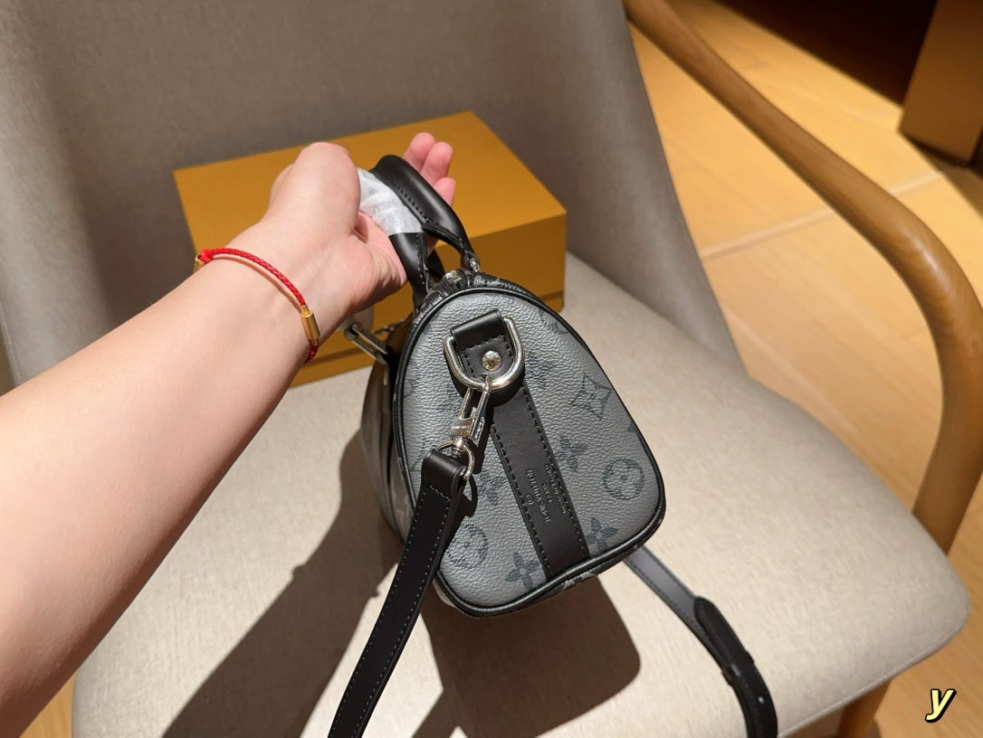 Louis keepall25 men and women bag size: 25×15×11 cm