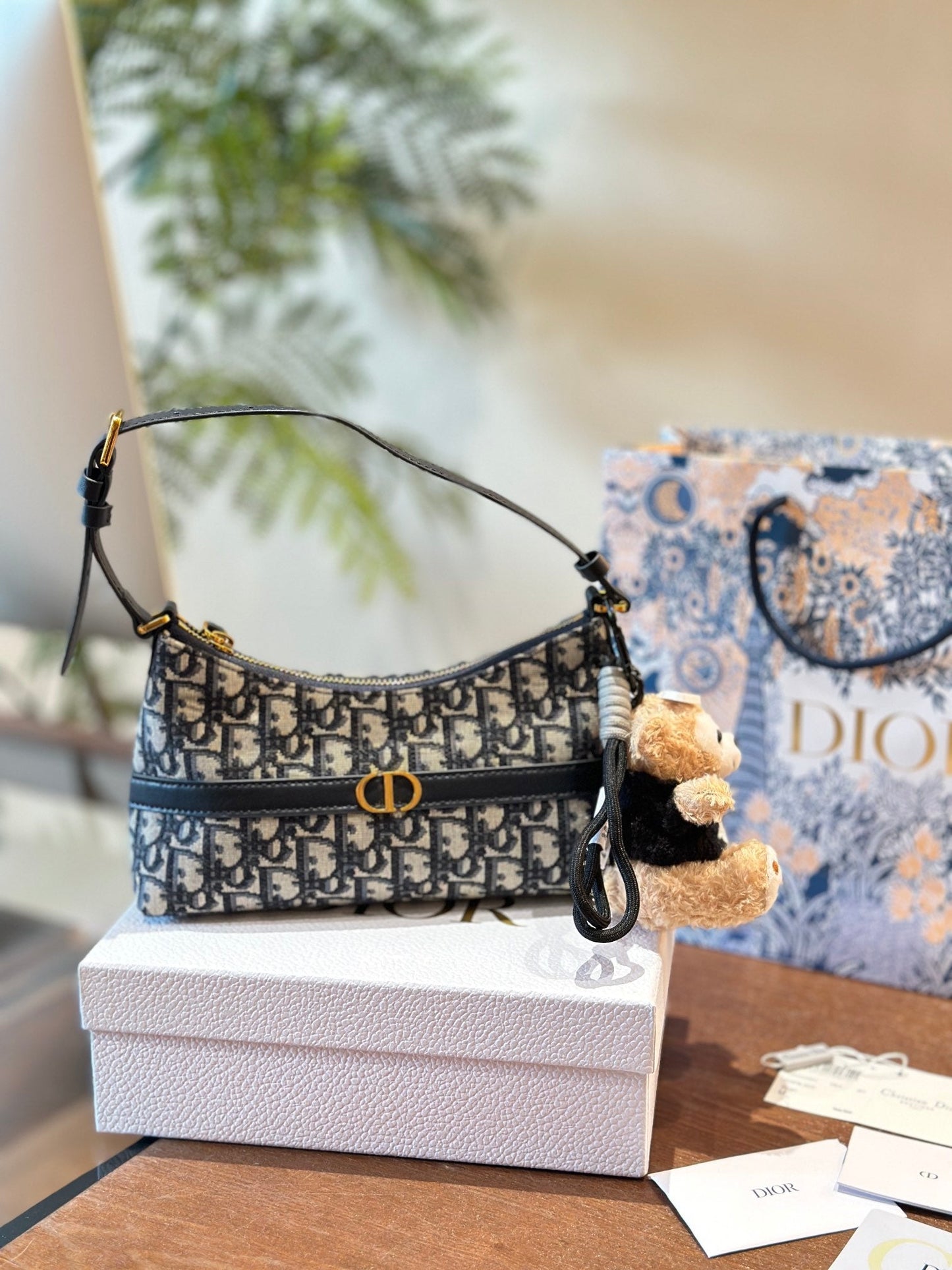 D 2025 new arrilval hobo bag size: 23 cm