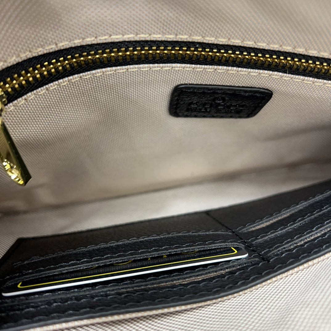 GG new arrival hand bag size: 17 * 27 cm
